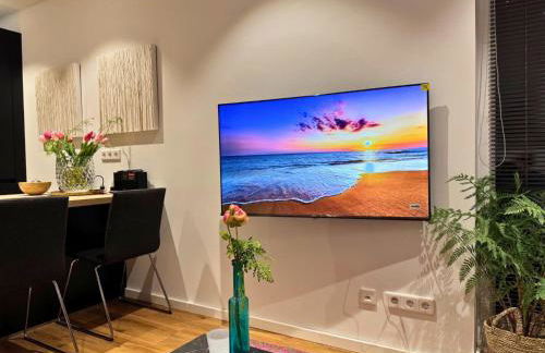 Top Apartment in Kranenburg - central & quiet - terrace and large windows - incl parking, fast WiFi, Box-Spring bed, washer & dryer, Netflix - Foto 10