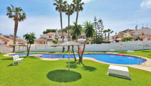 Chalet adosado en RIOMAR-3, urbanización residencial privada - Foto 2