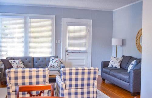 Perfectly Modern Craftsman- close to everything! - Photo 9