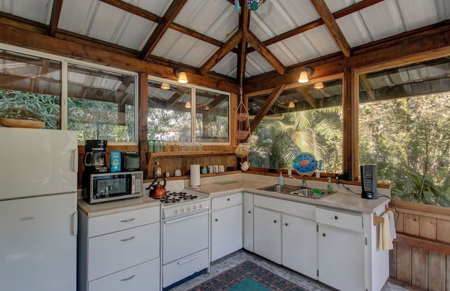 Peace Of Paradise 1 Bedroom Cabin by RedAwning - Photo 7