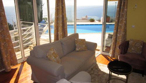 Villa Hansen in Garajau - Cristo Rei - Photo 2