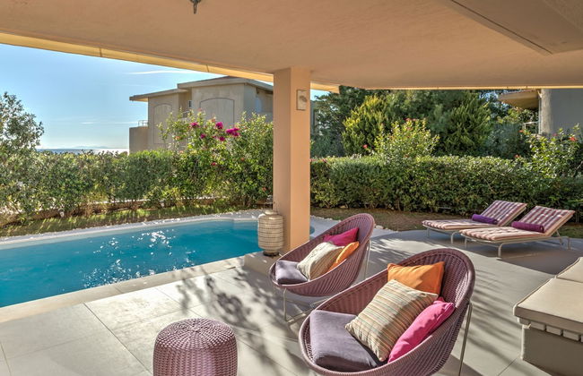 Luxurious Villa Philoxenia - Photo 29