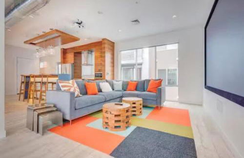 Modern Resort Styled 2BR Apt W Pool, Gym & Hot Tub - Foto 4