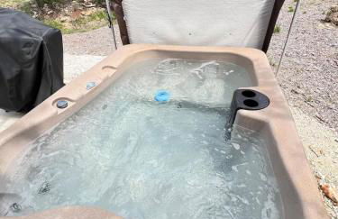 Gentry- Luxury Yurt-Cabin - Family Glamping Canyon Lake w Private Hot Tub - Foto 13