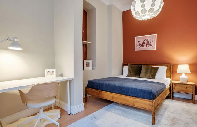 Chic Modern Flat w Balcony 5 min to Taksim - Foto 20