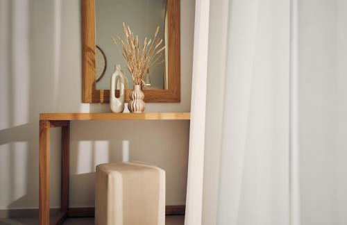 Thelxi's Suite II - Brand New Seaview Suite! - Foto 9