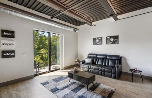 NEW 1BR Luxury Condo Private Balcony 303 - Foto 15