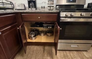 Edgewater Andersonville-area Apt Close to Loyola Lake EZ Parking - Foto 36