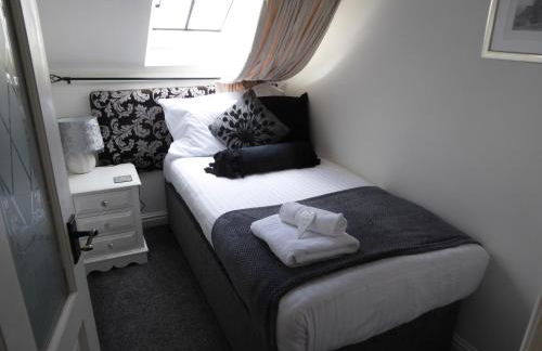 Arden Hill Farm House - Sleeps up to 16 - Snooker Table - HOT TUB - Foto 15