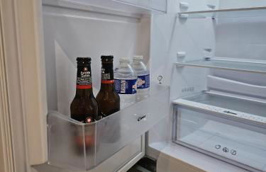 La Dame - Parking Privé GRATUIT Proche GE Alstom & Centre-Ville - Foto 6