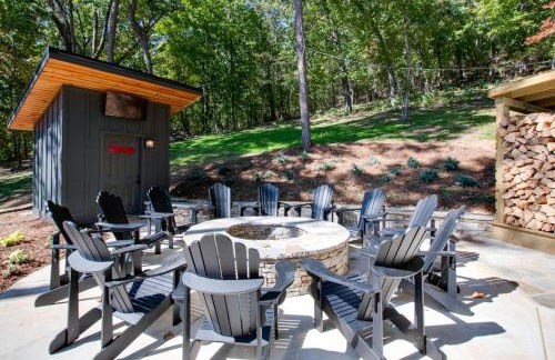 Gorgeous Cabin Great for Groups or Families with Jacuzzi, Fire Pit and Views in Alabama - Foto 37