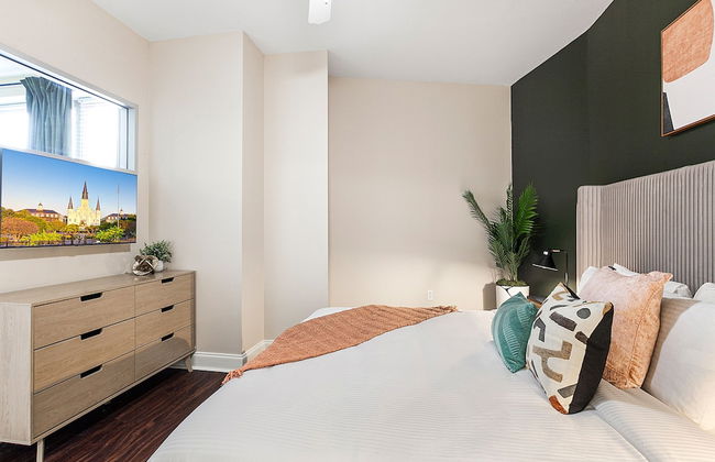 Spacious Modern Condos near French Quarter - Photo 7