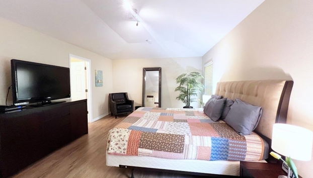 Great Privacy By Pool- Pool Home With Game Room 4 Bedroom Home by RedAwning - Foto 2, Habitación