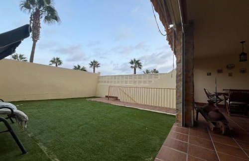 Almerimar Amplio Apartamento de 3 Habitaciones con Piscina, pista de padel, futbol y Garaje Cubierto para 2 Coches en Altas Entinas - Foto 50