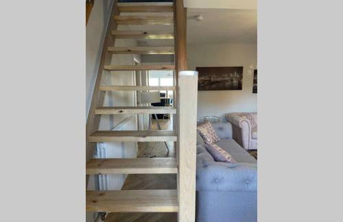 Castle View House - Photo 10