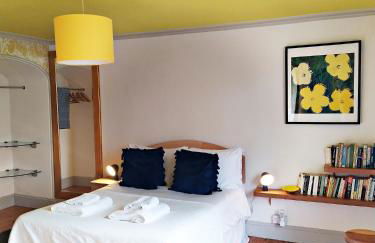 The Shire House - Photo 6