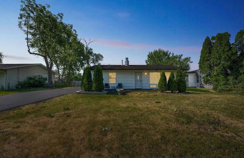 Charming Contemporary Family Home home - Foto 30