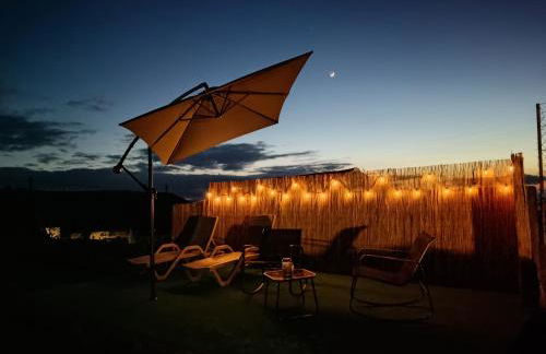 Clover's House - AL - Photo 1