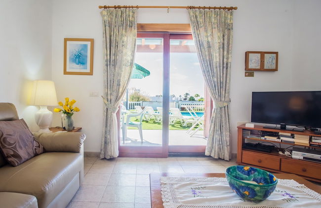 Beautiful 2 Bed Villa With Large Pool Casa Manana - Foto 13