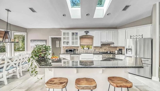 Beachwalker Bliss by Avantstay Private Pool, Walk to Beach - Foto 5, Interior