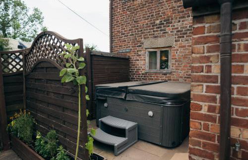 The Old Mill at Barnacre - Cosy cottage with private hot tub & pool access - Foto 24