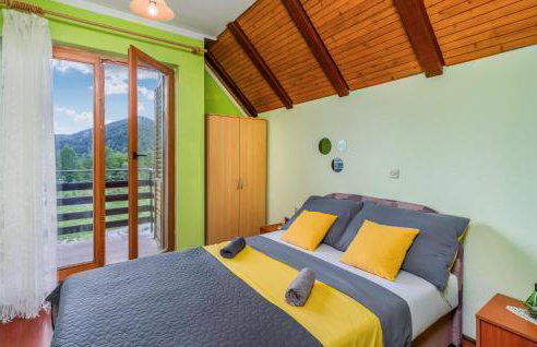 Nice Home In Ravna Gora With Wifi - Foto 6