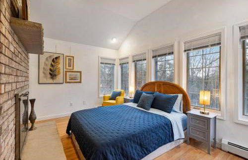 Secluded 9BR Getaway, Pool, Hot Tub & Huge Deck - Foto 23