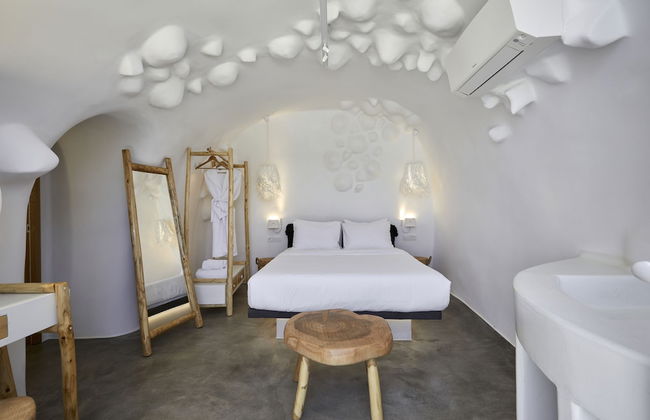 Theano Cave Suites & Villas - Photo 25