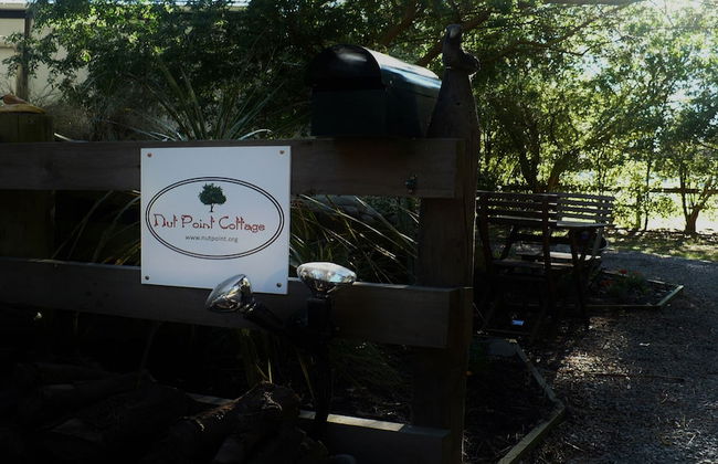 Christchurch City & Country Cottages - Nut Point Cottage - Foto 27