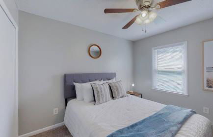 stylish townhome, sleeps 8, pet friendly - Foto 28