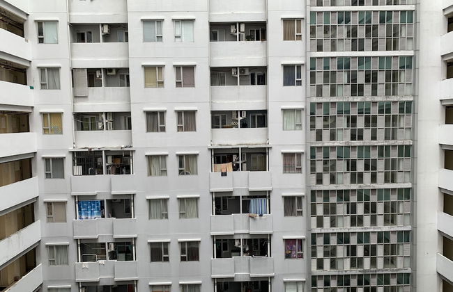 Comfort Studio at Menteng Square Apartment - Photo 14