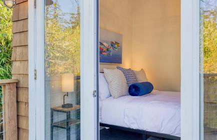 Cozy Whidbey Island Stay Steps to the beach Fireplace BBQ Near Trails - Foto 40