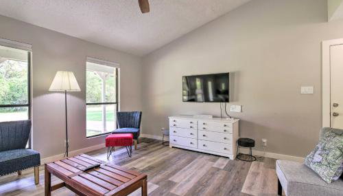 Bright Jonestown Retreat with Yard and Porch! - Foto 4