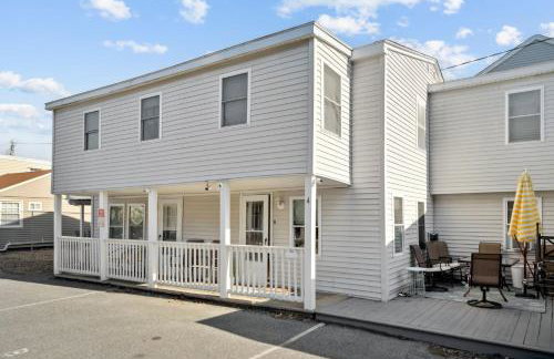 Keefe Korner AC Parking Walk to Beach - Photo 21