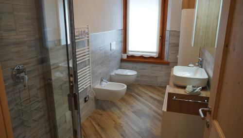 Accogliente trilocale nel cuore della Valdidentro - Foto 4, towels, Shower