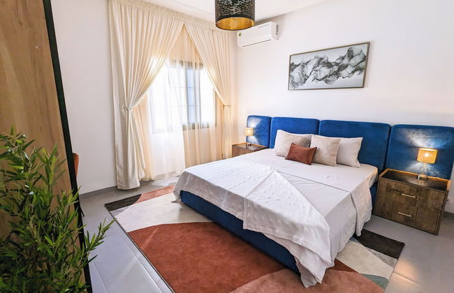 Lighthouse Signature Suites - Photo 47