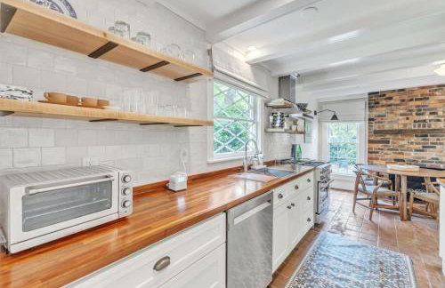 Newly Renovated Carriage House - Foto 37