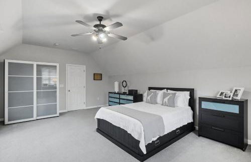 Modern Open Concept 4 Bed 2 5 Bath Mid to LongTerm Private Single Family Home - Foto 18