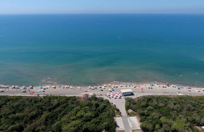 Peaceful Chalet Escape - Photo 39