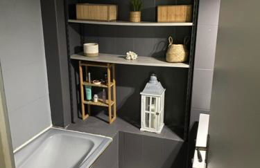 Apartment in the city - exceptional view - Photo 14