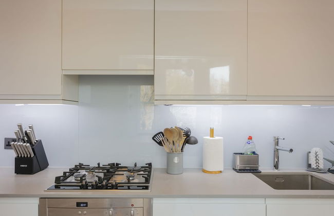 Newly Renovated 3 Bedroom Apartment in North West London - Foto 12