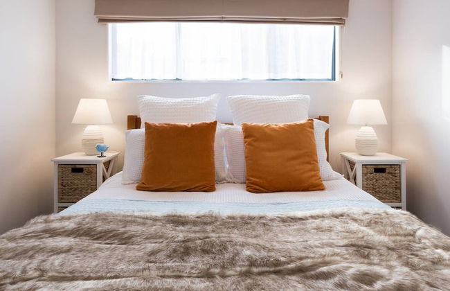 Lake Edge Family Cottage Panoramic View - Foto 3