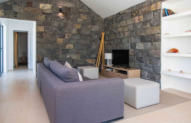 Mosteiros Beach House - Photo 26