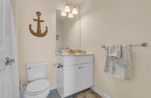 Rooftop Townhouse with 360 Views and Free Parking - Foto 23