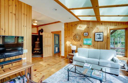 Secluded Family Getaway with On-Site Creek in Hawley - Foto 10