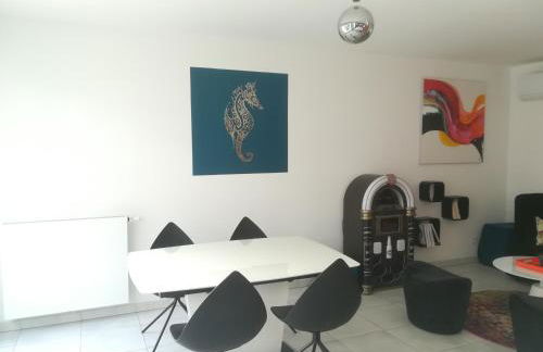 Bel appartement avec terrasse - Plage de Carro à pied - Foto 2