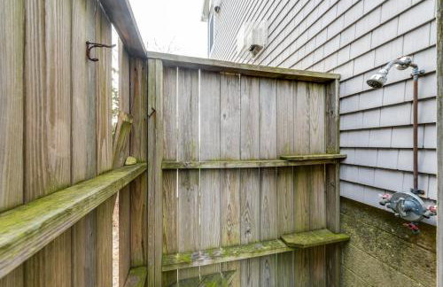 Marshfield Home with 4 Decks and Private Beach Access! - Foto 32