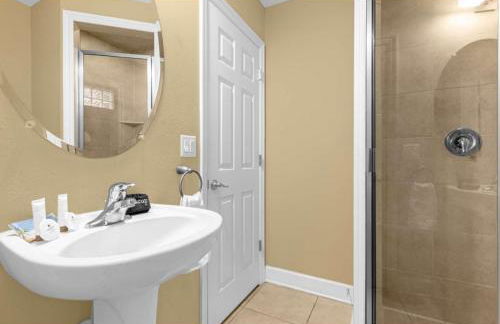 Your Summer Getaway Awaits - Townhome by Disney! - Foto 33