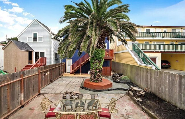 Coast PalmTree Yard 2BR Block from Beach - Foto 9