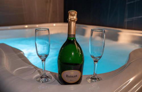 SUITE Esbly, Jacuzzi, Terrasse, Disneyland - Foto 13